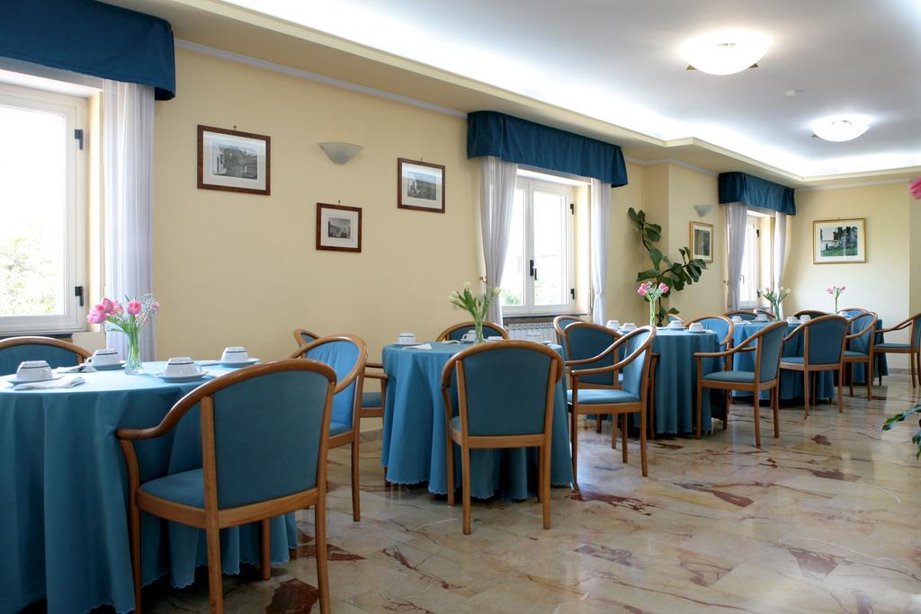 Hotel Iside Помпеї Екстер'єр фото